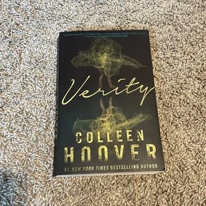 Verity by Colleen Hoover- paperback
